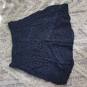 H&M blue and black floral mini skirt
